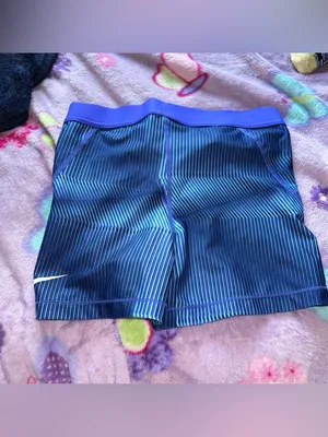 Nike pro shorts thumbnail 2