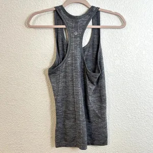 Lululemon Swiftly Tech Racerback Heathered Gray Womens Size 6 thumbnail 2