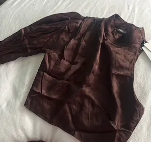 NWT Zara LS One‎ Shoulder Brown Satin Blouse Size XS thumbnail 1