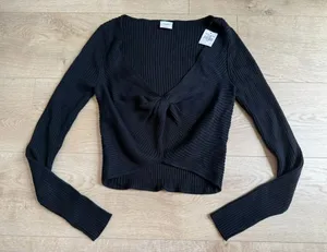 NWT Abercrombie & Fitch black ribbed twist-front cropped sweater stretch size S thumbnail 1
