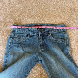 Lee One True Fit Jean Womens 7/8M Blue Bootcut Denim Embroidered Pockets Y2K Vtg thumbnail 7