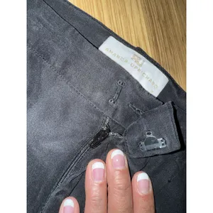 Amanda Uprichard Medium Brooklyn Black 100% Silk Shorts‎ $152 Hem Out thumbnail 4