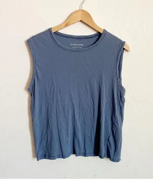 Everlane 100% cotton blue sleeveless shirt thumbnail 1