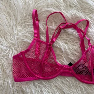 Victoria's Secret Very Sexy Fishnet Open-Cup Low-Cut Demi Bra Pink Size Large thumbnail 4