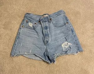 Levi’s Ribcage Jean Shorts thumbnail 1