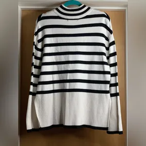 Zesica Striped Oversized Ribbed Side Slit Women's Sweater. Size-Medium. Parisian thumbnail 4