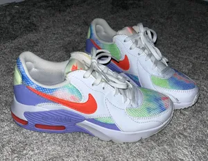 Nike Woman’s  Shoes thumbnail 2