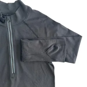 Lululemon Swiftly Tech 1/2 Zip 2.0 *Cool Size 4 Black Graphite Grey Crop Top thumbnail 3