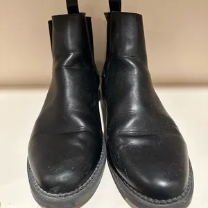 ABSOLUTE LEATHER CHELSEA BOOTS-wide thumbnail 2