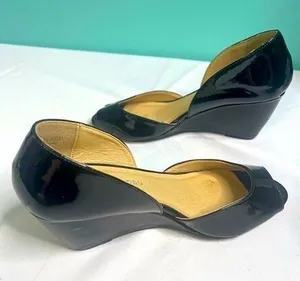 CL laundry, wedge, peak toe pattern, leather‎ size 6 1/2 thumbnail 1