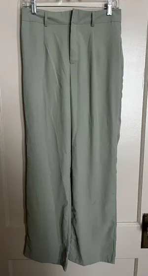 Sage green pants Size M thumbnail 3