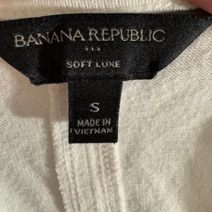3224 | Banana Republic Soft Luxe Crew Neck Long Sleeve Top Ivory Women S thumbnail 5