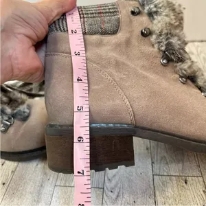 Sam Edelman Tan and Gray Winter Boots with Lace-Up Design and Cozy Collar thumbnail 8