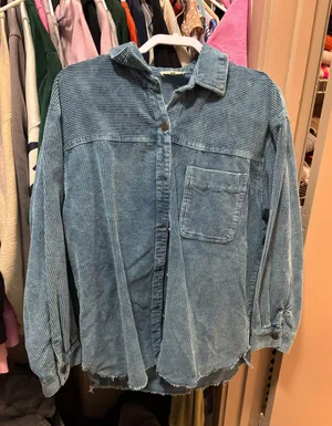 Courdory Button Up Shirt Size M thumbnail 1