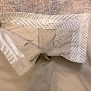 NWOT 100% Cotton 6” Inseam Classic Khaki Chino Shorts thumbnail 4