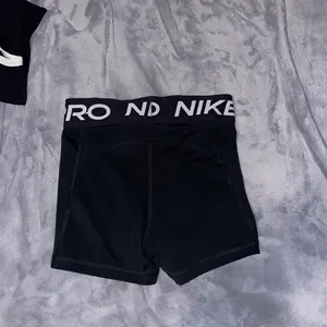 Nike Black  pro workout/ athletic shorts thumbnail 5