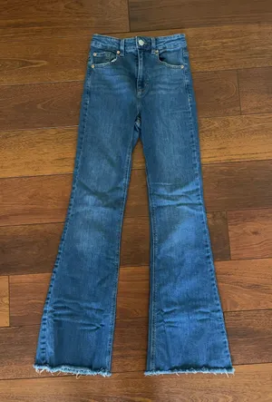 Garage Flare Jeans thumbnail 2