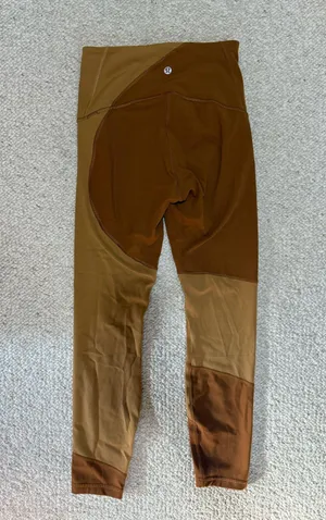 Lululemon Wunder Under Leggings 25" thumbnail 2