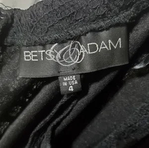Betsy & Adam Evening Gown Size 4 thumbnail 7