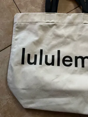 Lululemon tote bag new tag thumbnail 3
