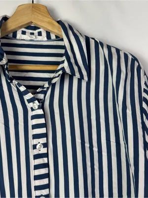 Jane + Delancey Navy Blue & White Mixed Stripe Long Sleeve Button Down L thumbnail 3