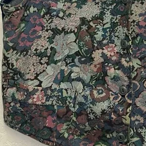 Vintage Denim Floral Tapestry Vest Womens Medium Western Boho Waistcoat thumbnail 2