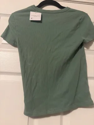 Green American Eagle Top thumbnail 2