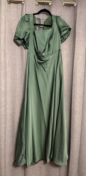 Emerald Green Bridesmaid Dress thumbnail 1