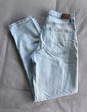 American Eagle High-rise Straight Jean thumbnail 1