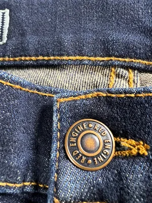 Genuine Red Engine Vintage Original Denim Mid-Rise Hip-Slimming Flare Jeans 27 thumbnail 10