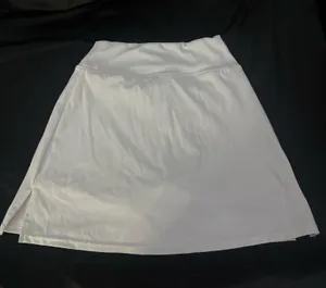 White tennis skirt thumbnail 2