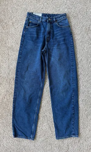 H&M 90s Baggy Jeans High-Waisted thumbnail 1