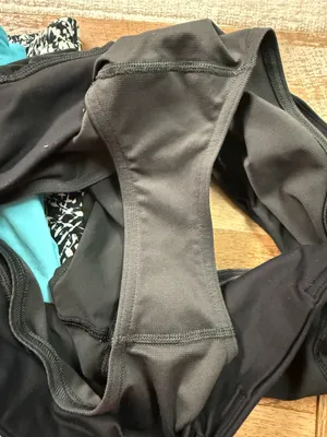Lululemon Speed Short *4-way Stretch 2.5" in Black Women’s Sz 10 Y2K Activewear thumbnail 8