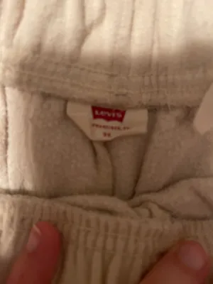 Levi’s Sweatpants thumbnail 2