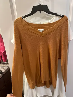 American Eagle Outfitters Sweater thumbnail 1