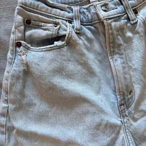 Abercrombie Jeans Ultra High-Rise 90s Straight Curve Love thumbnail 4