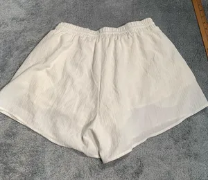 Grey bandit shorts white medium thumbnail 9