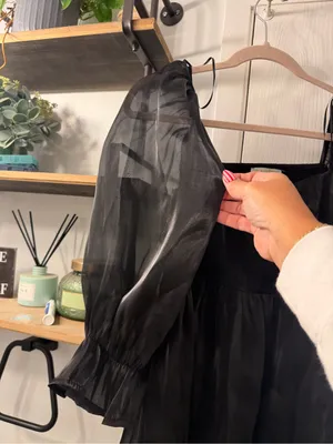 Sheer Black Puff thumbnail 3