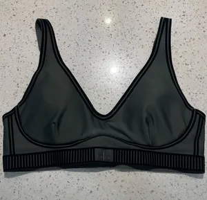 Alo yoga airlift line up bra dark cactus green thumbnail 3