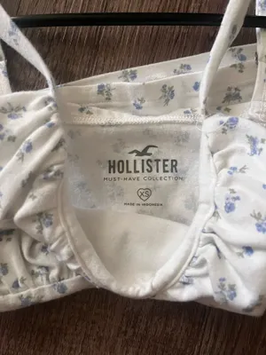 Hollister Crop Top thumbnail 3