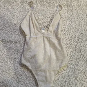 White bodysuit Size XS thumbnail 3