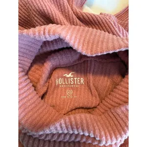 Hollister Ribbed Turtleneck Cropped Sweater Womens XS thumbnail 3