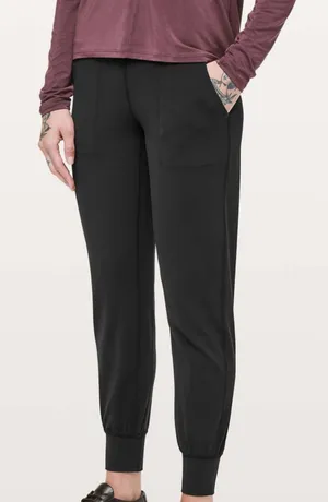 Lululemon Align Joggers Black thumbnail 1