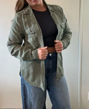 American Eagle Boyfriend Fit Olive Green Utility Button Down Shirt M thumbnail 3