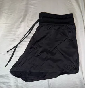 Black The North Face shorts  thumbnail 3