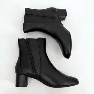 Clarks Boots Women 8 M Black Leather Linnae Up Waterproof Side Zip Ankle Bootie thumbnail 6
