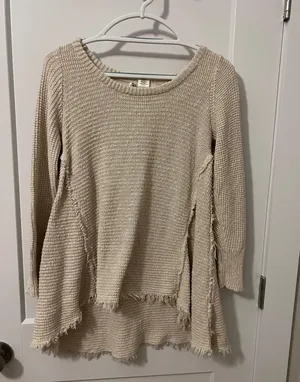 Kaisely Knit Top thumbnail 1