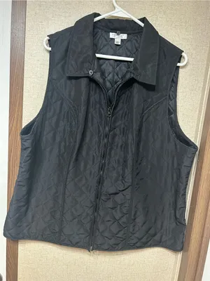 Kim Rogers Black Quilted Sleeveless Vest thumbnail 1