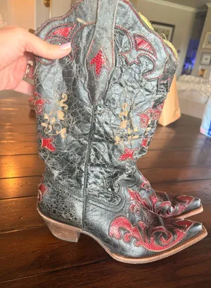 Corral Vintage C2115 Black Red Embroidered Distressed Western Cowboy Boots 8.5 thumbnail 1