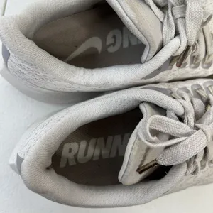 Nike Size 7.5 Air Zoom Pegasus 35 Premium Running Shoes Vast Grey AH8392-002 thumbnail 8